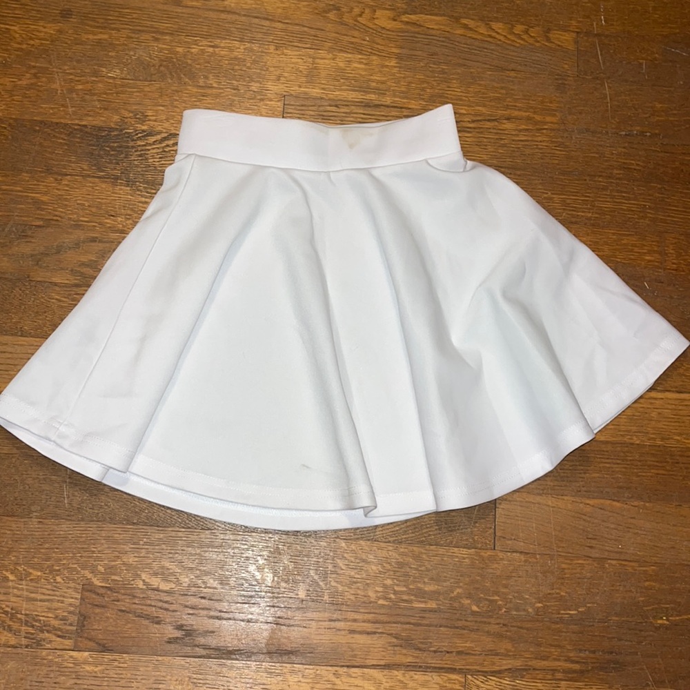 Spirit Halloween White Skirt